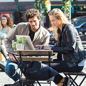 Làm sao để có wifi sử dụng khi du lịch Châu Âu?